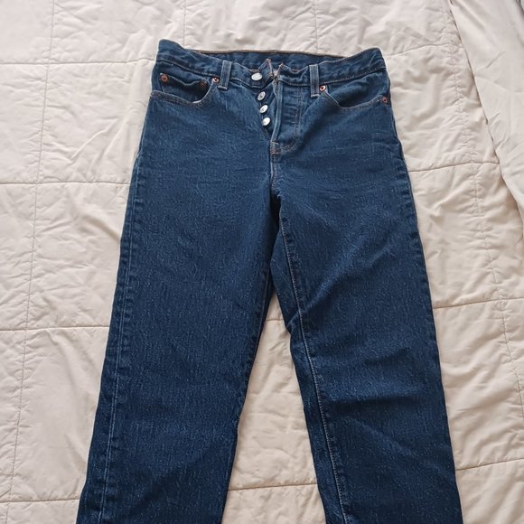 Assorted Levi's - Picture 2 of 3